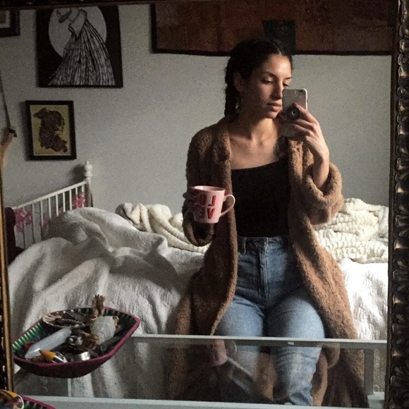 Meet your Posher, Rana - Picture 1 of 2